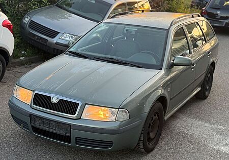 Skoda Octavia Combi Ambiente*1.6*TÜV 3.2026