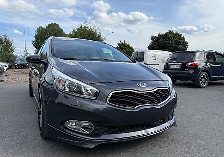 Kia Cee'd Ceed 1,6 CRDI Spirit Panorama Navi Euro 5