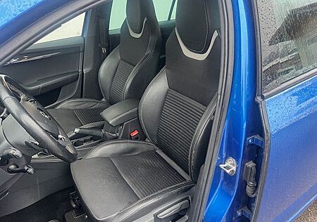 Skoda Octavia Combi RS+BI-XENON+ACC+SPORTSITZE+