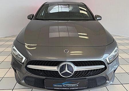 Mercedes-Benz A 180 AMG Line Automatik