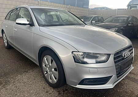 Audi A4 2.0 TDI Attraction Avant/BiXenon/Navi/17"Alu