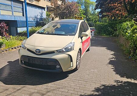 Toyota Prius + 1.8-l-VVT-i -