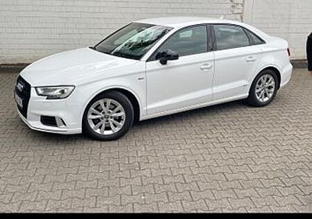 Audi A3 1.6 TDI S tronic S line S line