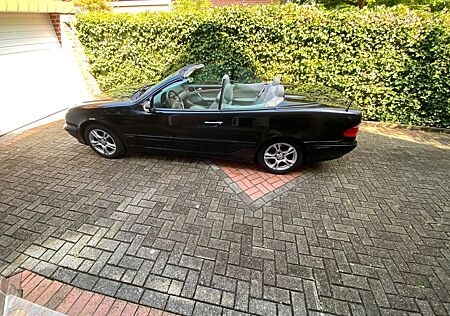 Mercedes-Benz CLK 200 KOMPRESSOR Elegance