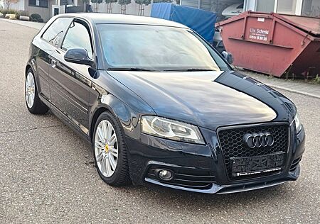 Audi A3 2.0 TFSI S line Sportpaket plus quattro