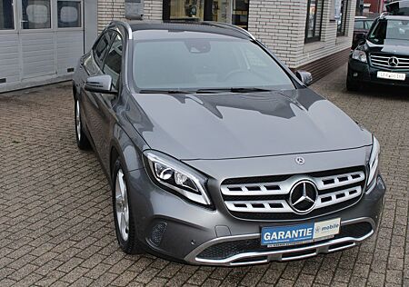 Mercedes-Benz GLA 180 Progressive*18 Zoll*LED*schw.AHK