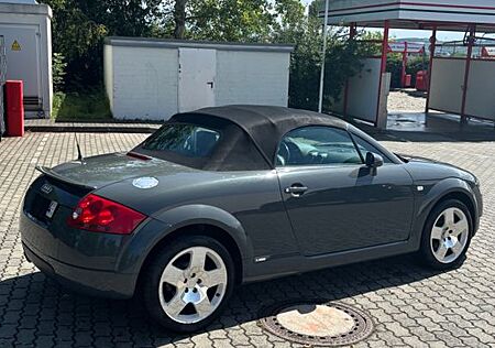 Audi TT Roadster 1.8T 132 kW -