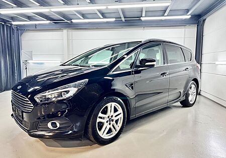 Ford S-Max Titanium
