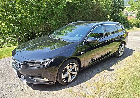 Opel Insignia Sports Tourer mit Panorama-Glasdach
