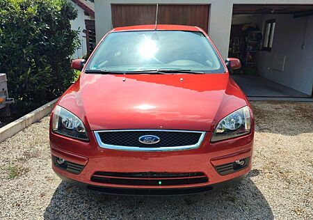 Ford Focus 1,6 Titanium Titanium