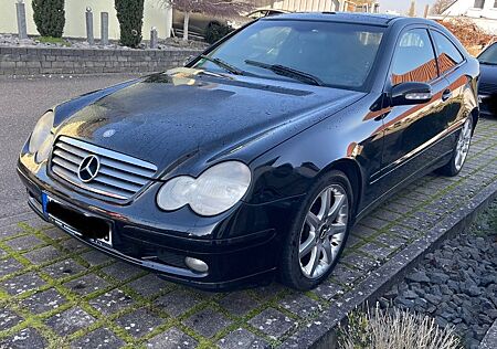 Mercedes-Benz 220 C-Klasse 220cdi Coupe