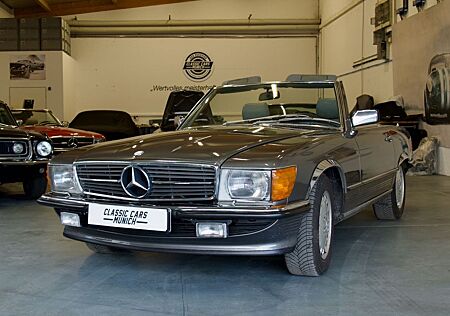 Mercedes-Benz SL 300 300 Sl/R 107, Scheckheft, Originalzustand