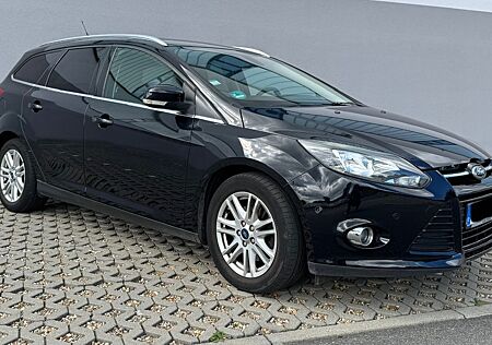 Ford Focus 1.6 Turnier*TÜV&Service NEU*PDC*SHZ