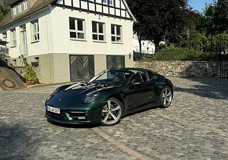 Porsche 992 Targa 4S (PTS, Lift, Burmester, Chrono, etc)