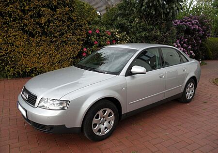 Audi A4 1.9 TDI Voll-Scheckheftgeplegt bei !!