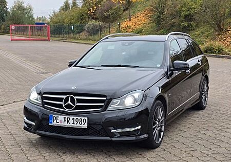 Mercedes-Benz C 220 CDI AMG-Line/ELEGANCE Autom/