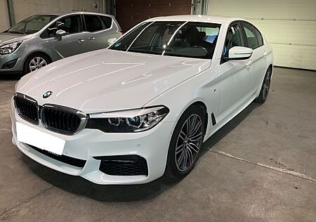 BMW 520i A -