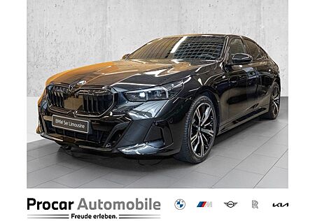 BMW 540d xDrive MSport PANO HuD AHK B/W DA Prof PA P