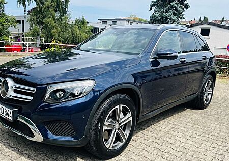 Mercedes-Benz GLC 250 d 4MATIC AMG Line Autom. AMG Line