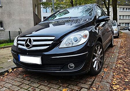 Mercedes-Benz B 150 BlueEFFICIENCY * KLIMA * TÜV NEU