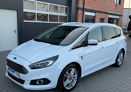Ford S-Max Titanium *LED*NAVI*LENKRADHZG*7 SITZER*EU6