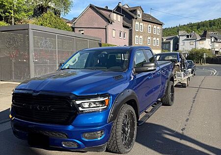 Dodge RAM 1500 5.7 HEMI BREITBAU 22"
