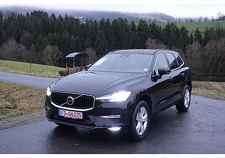 Volvo XC 60 XC60 B4 D Core AWD/ AHK / Alarmanlage / Licht-Pa