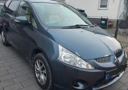Mitsubishi Grandis 2.0 DI-D Intense 7-Sitzer Intense