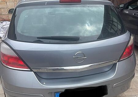 Opel Astra 1.8 ECOTEC 92kW Automatik -
