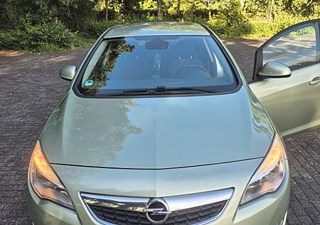 Opel Astra J 1.6 Turbo