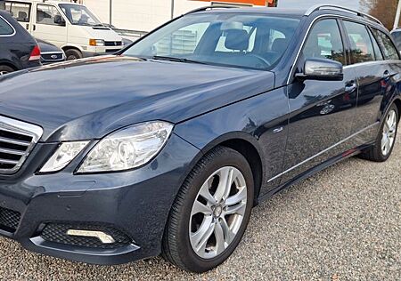 Mercedes-Benz E 250 E T-Modell CGI BlueEfficiency