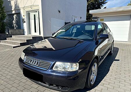 Audi A3 1.8 Automat/Schiebedach/TÜV Neu