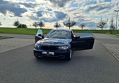 BMW 120i -