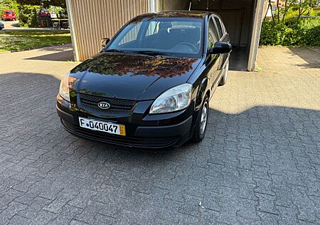 Kia Rio 1.6 Tüv bis 07/26