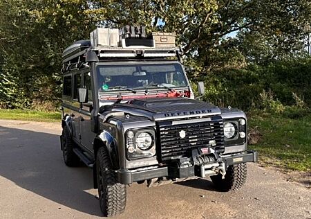 Land Rover Defender 110 TD4 Station Wagon SE