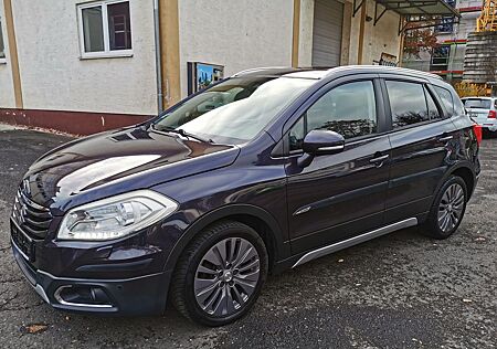 Suzuki SX4 S-Cross Comfort+ Bi-Xenon Leder Navi Kamera!