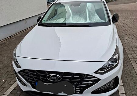 Hyundai i30 1.5 T-GDI Hybrid EDITION 30 7 DSG 160 PS