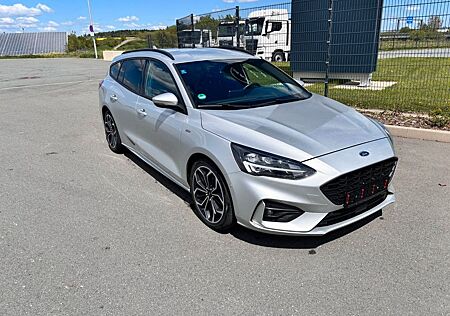 Ford Focus 2,0 EcoBlue 110kW ST-Line Turnier + Winter