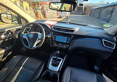 Nissan Qashqai 360°+AUTOMATIK+NAVI+LEDER+PANORAMADACH