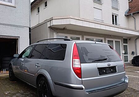 Ford Mondeo 1,8 92 kW Kombi