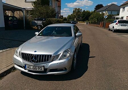 Mercedes-Benz E 250 Coupé CDI BlueEFFICIENCY AVANTG. AVANT...