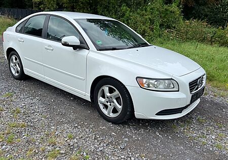 Volvo S40 Lim. 1.6 D Drive Kinetic**EURO**5