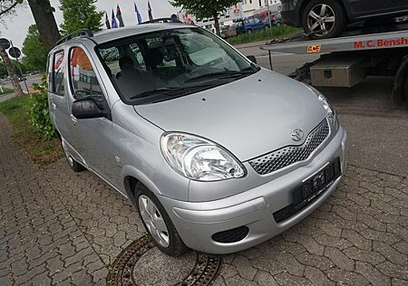 Toyota Yaris Verso 1.3 Sol