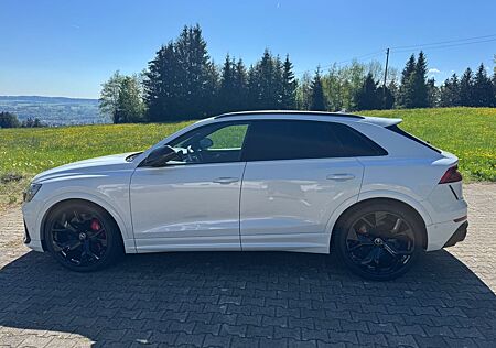 Audi RS Q8 RSQ8 TFSI quattro tiptronic -