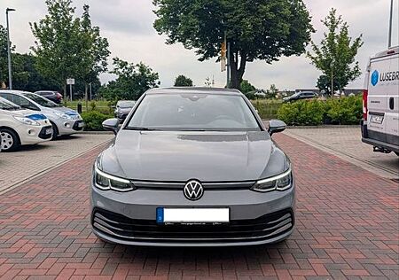 VW Golf Volkswagen 8 1.5 eTSI ACTIVE*AHK*TOTWINKEL