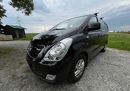 Hyundai H-1 Starex