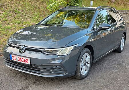 VW Golf Volkswagen VIII Variant Life,1HAND,DSG,LED,DIGITAL