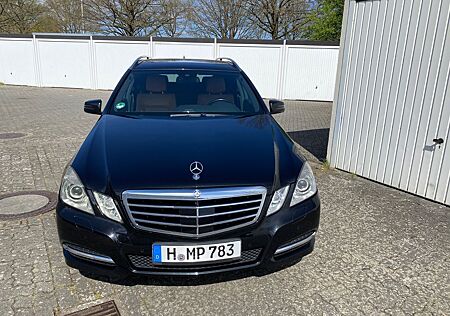 Mercedes-Benz E 300 CDI T AVANTGARDE V6 TOP Ausstattung