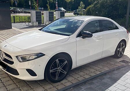 Mercedes-Benz A 200 - Progressive Limo