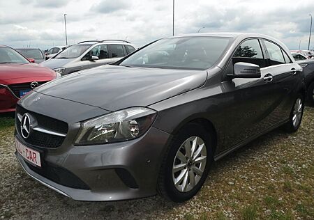 Mercedes-Benz A 180 BlueEfficiency Style*COMAND-Navi*KameraAHK